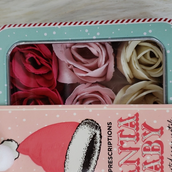 Rose Sented Soap Petals - Picture 4 of 4